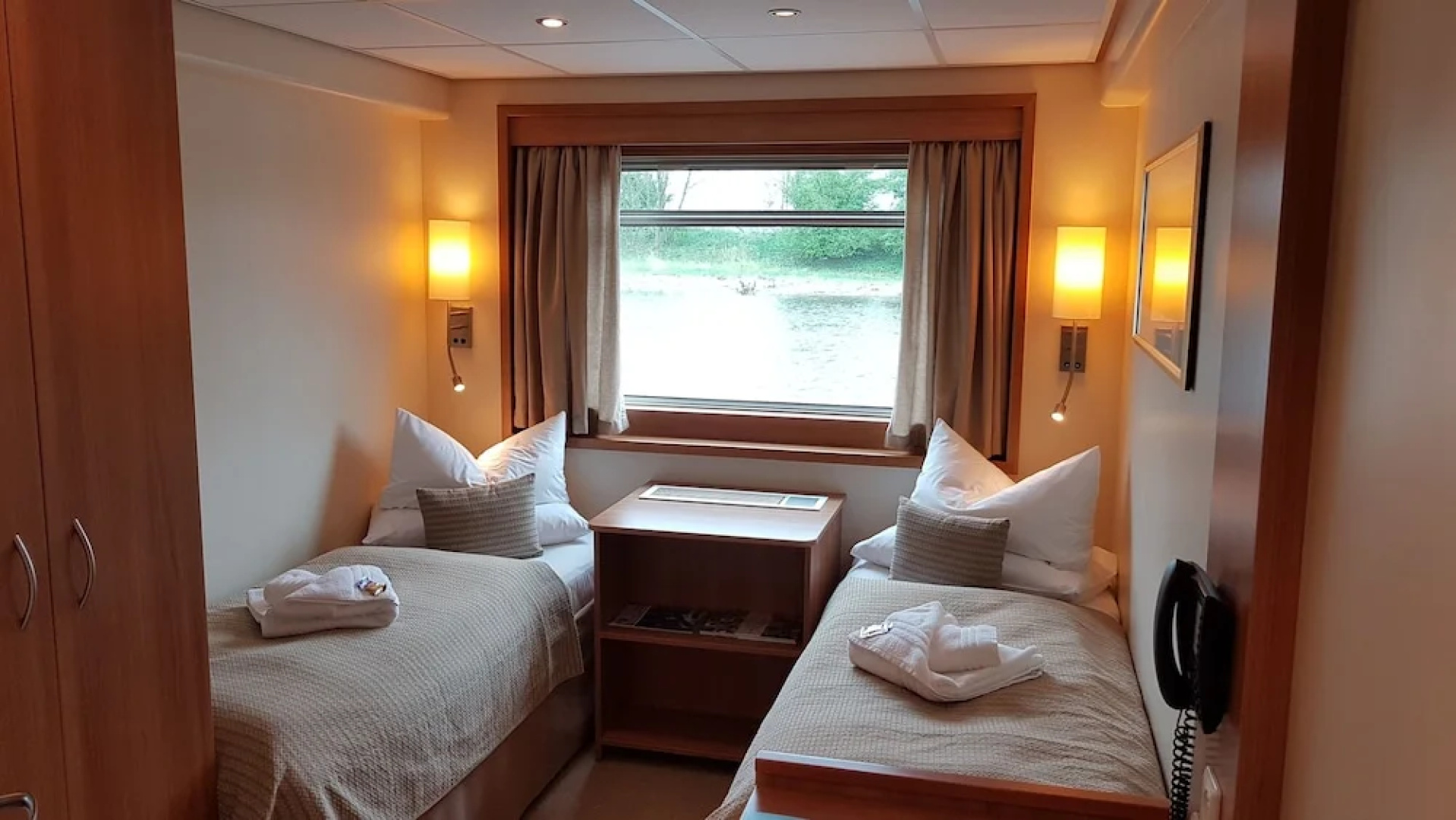 Hotelkabinenschiff Junker Jörg