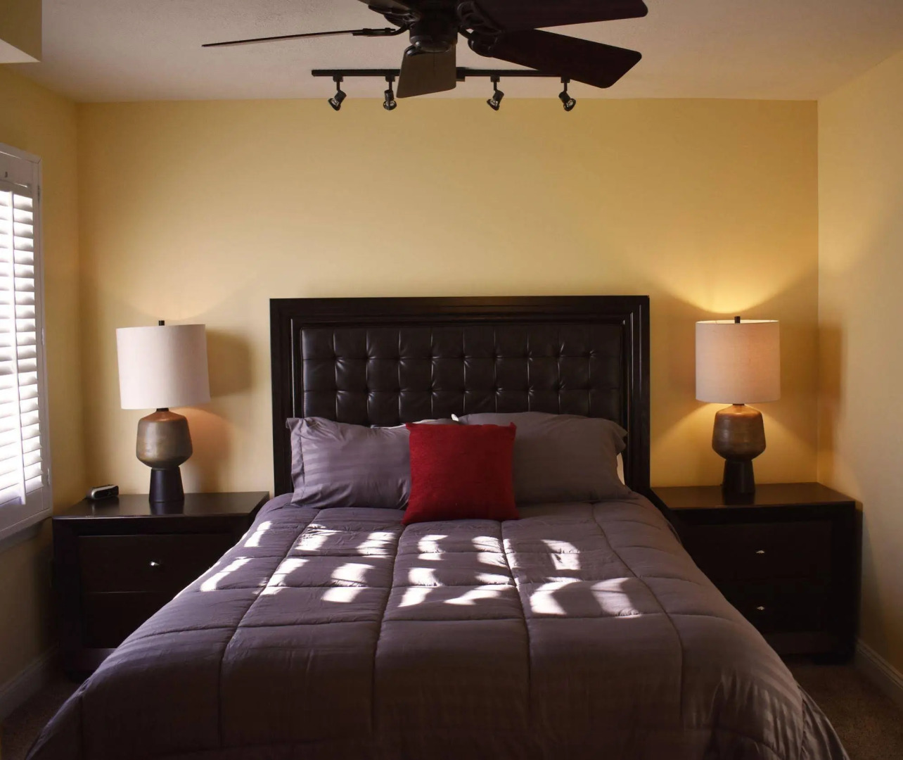 Harbour Square Suites