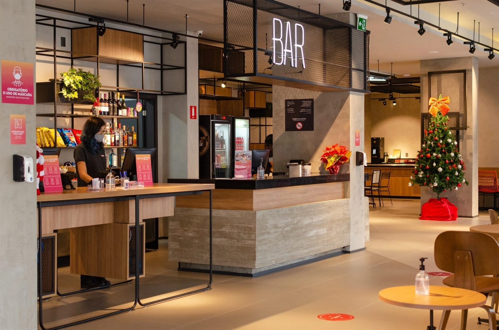 Ibis Ponta Grossa Hotel