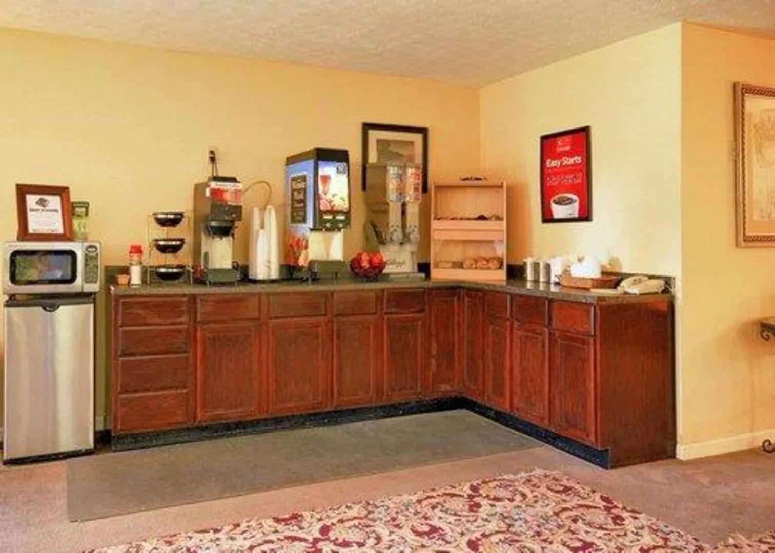 Gold Star Inn & Suites