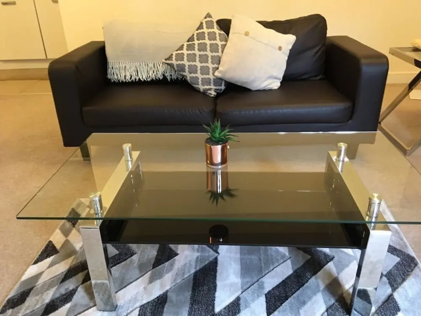 Blue sky at Wallis square