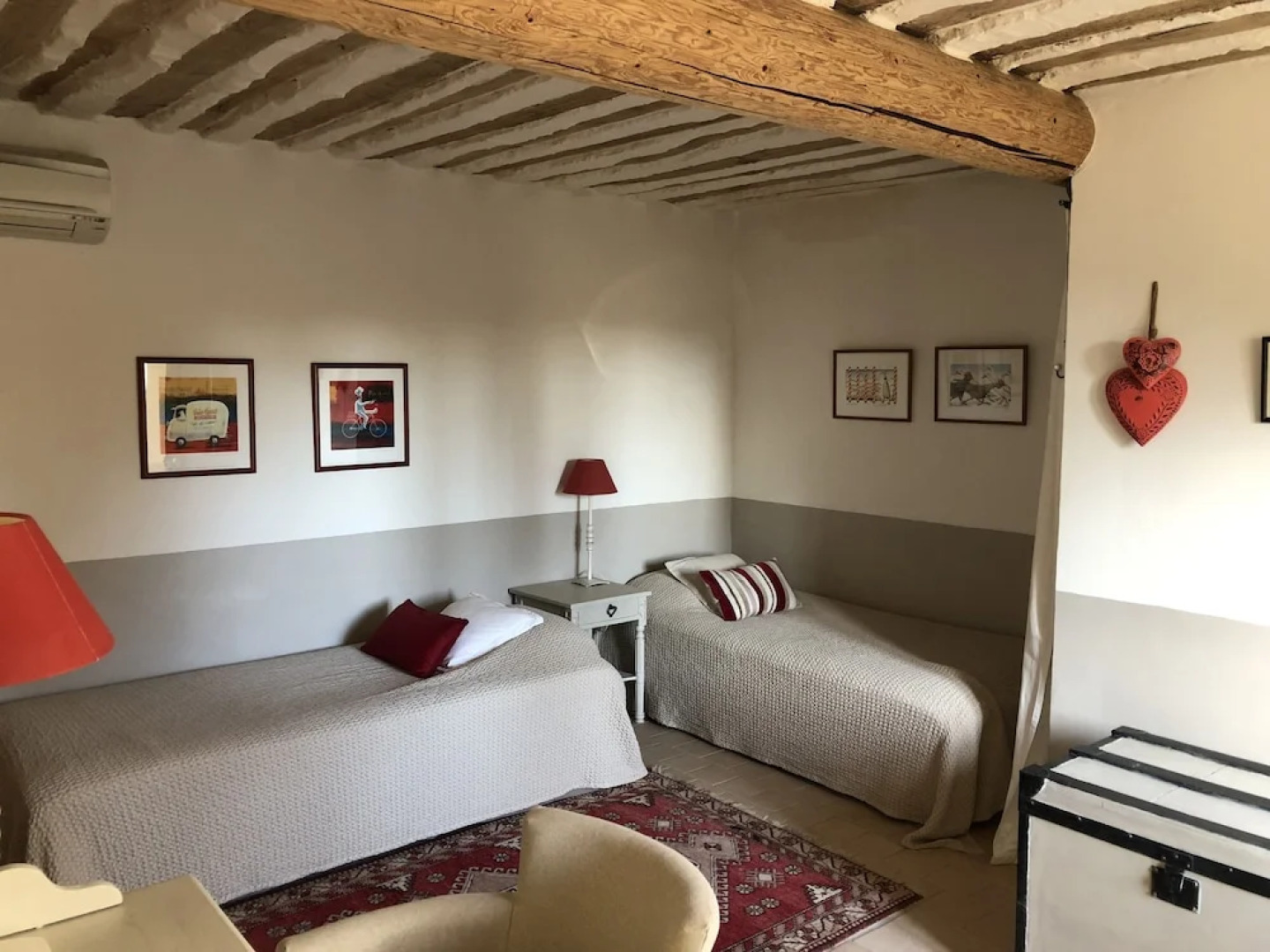 Le Mas au Portail Bleu