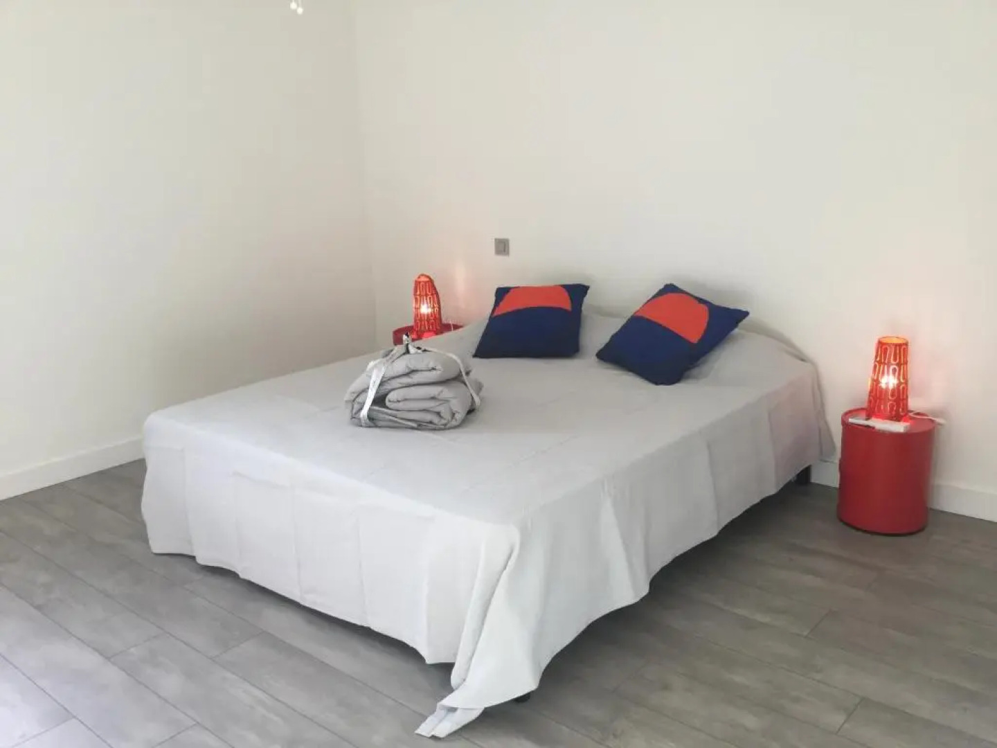 Mas provençal avec piscine chauffée, en campagne de Salon de Provence, 8 personnes - LS7-351 L'IDOLO