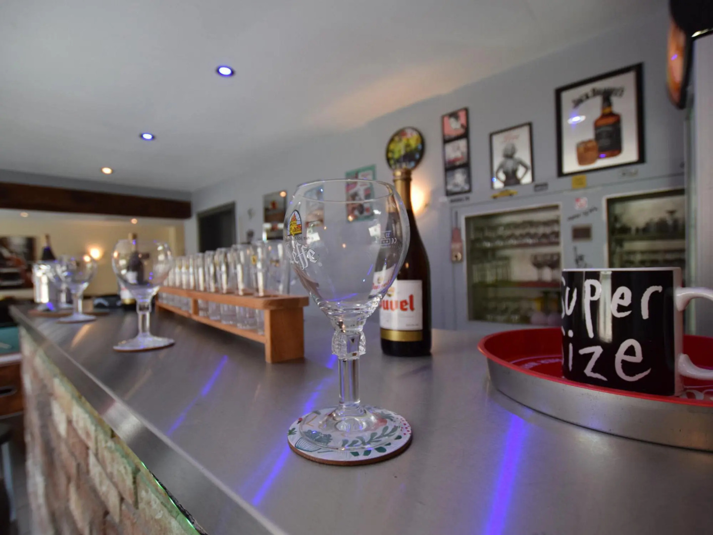 Pleasant Holiday Home with Sauna and Jacuzzi in Courtil