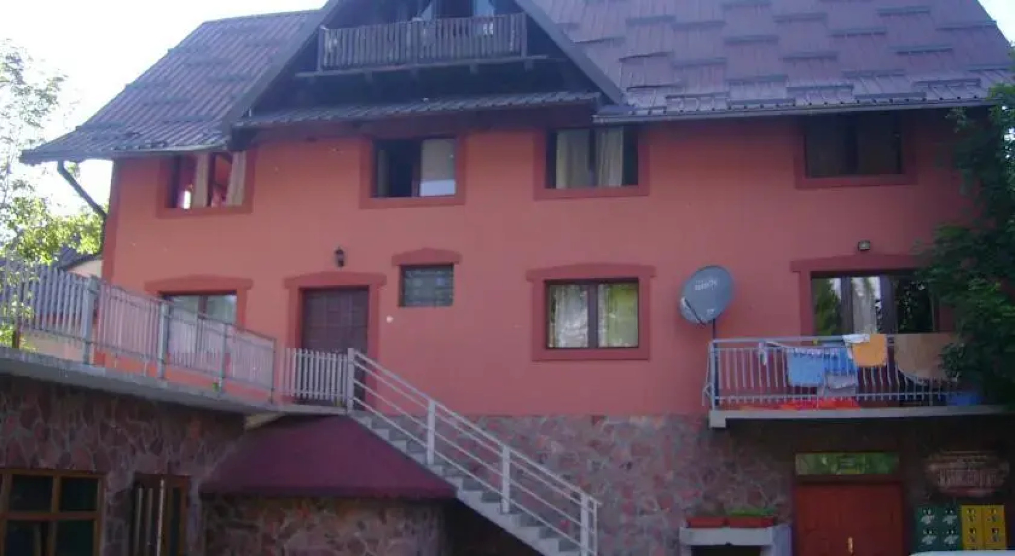 Apartments and Rooms Taverna