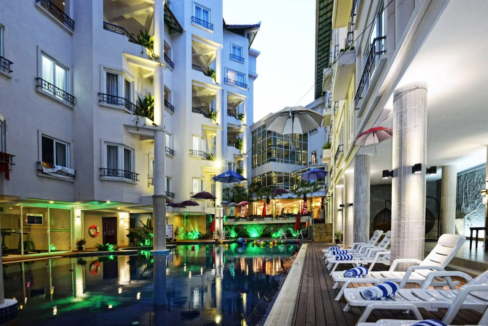 Holiday Villa Nataya