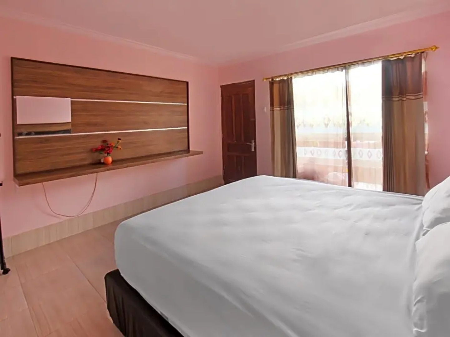 OYO 91744 Hotel Gemilang