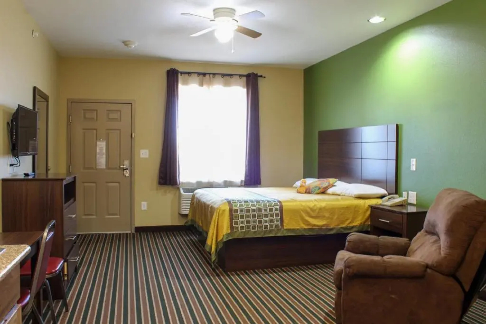 Texas Bungalows Hotel & Hotel Que at Lakeline Austin Cedar Park