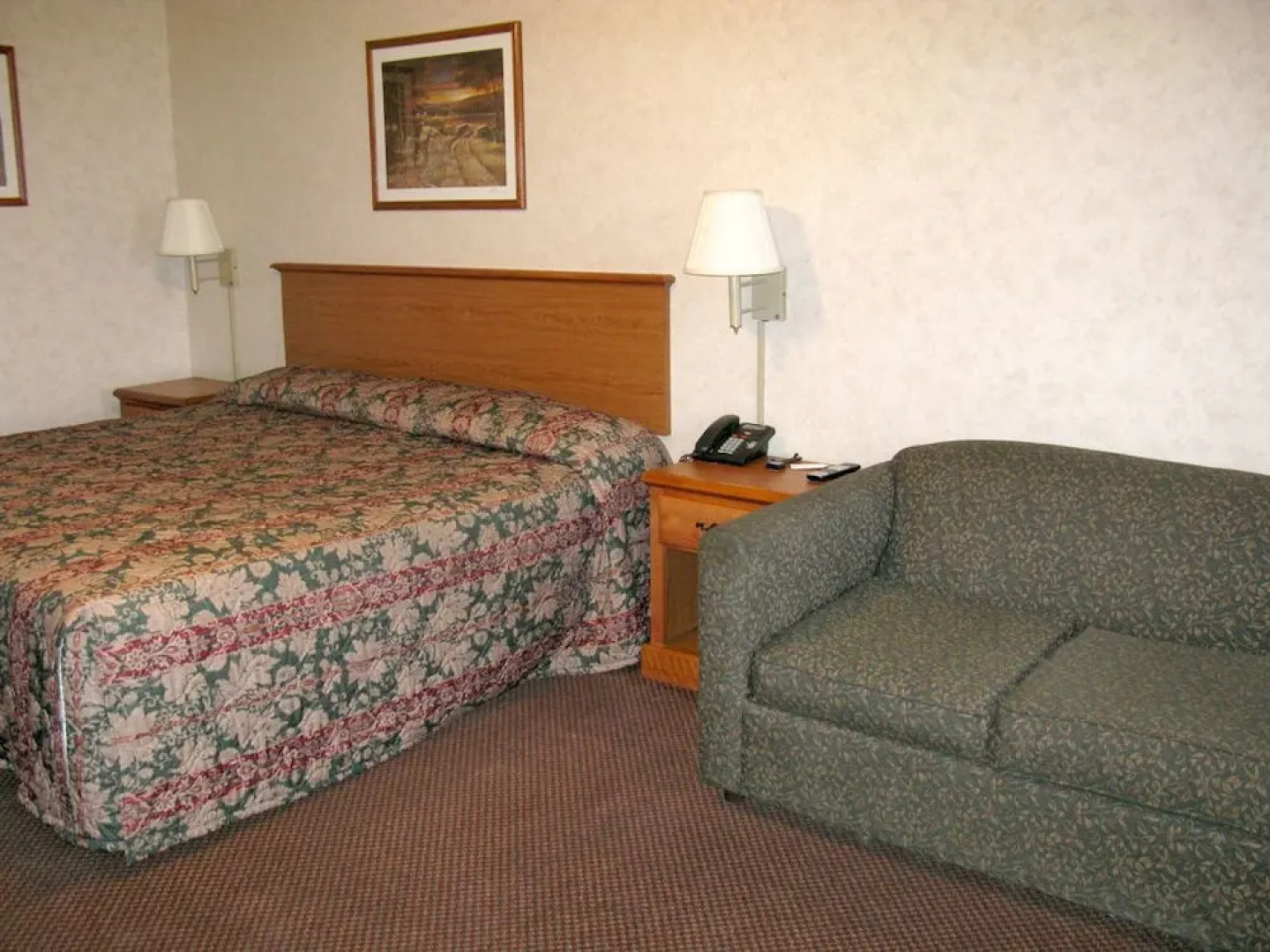 Deerfield Inn & Suites