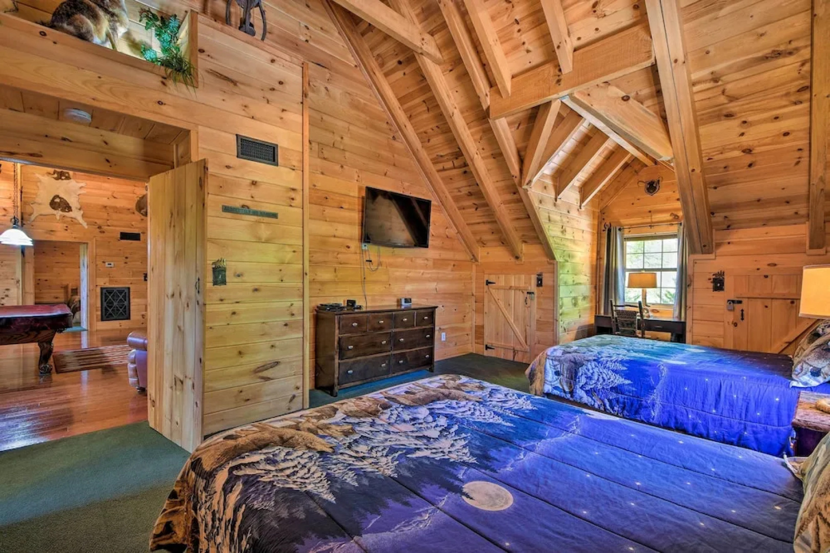 Trenton Cabin w/ Hot Tub - 14 Mi to Lookout Mtn!