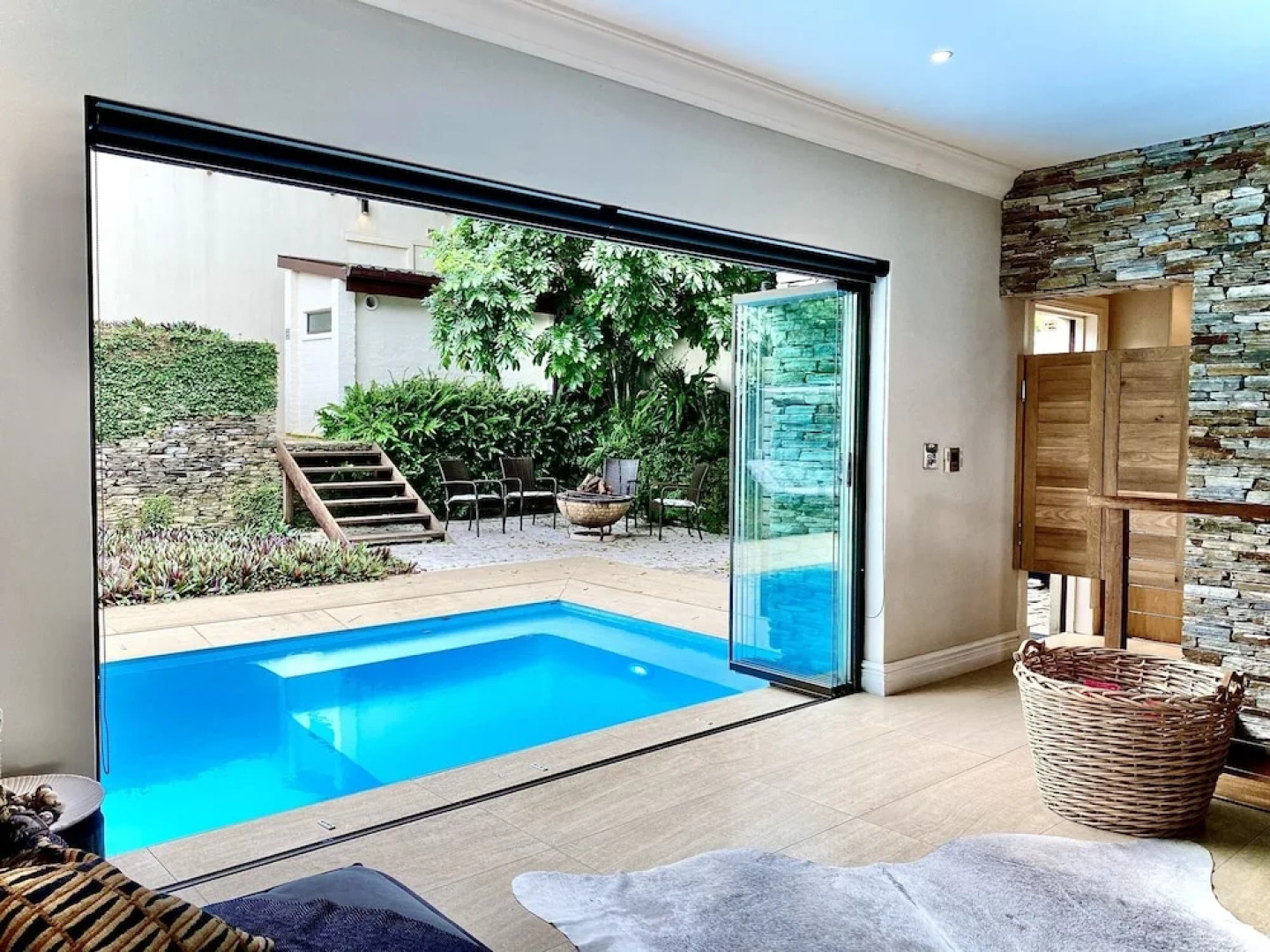 DolphinCoast YOLO Spaces-Ballito Beach House Villa