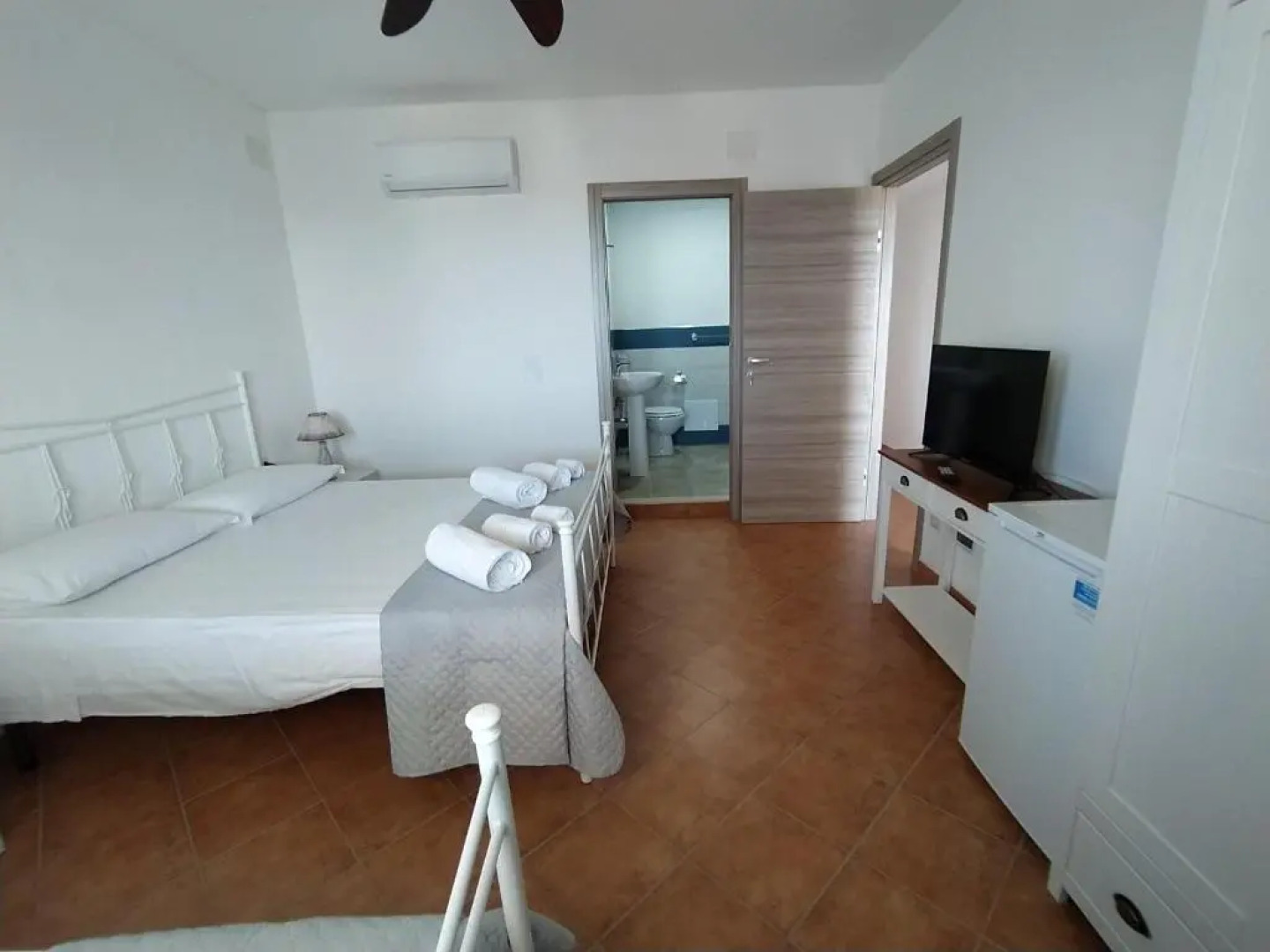 APPARTAMENTO CON 3 CAMERE CON BAGNO INTERNO, CUCINA Sea & Sun 3