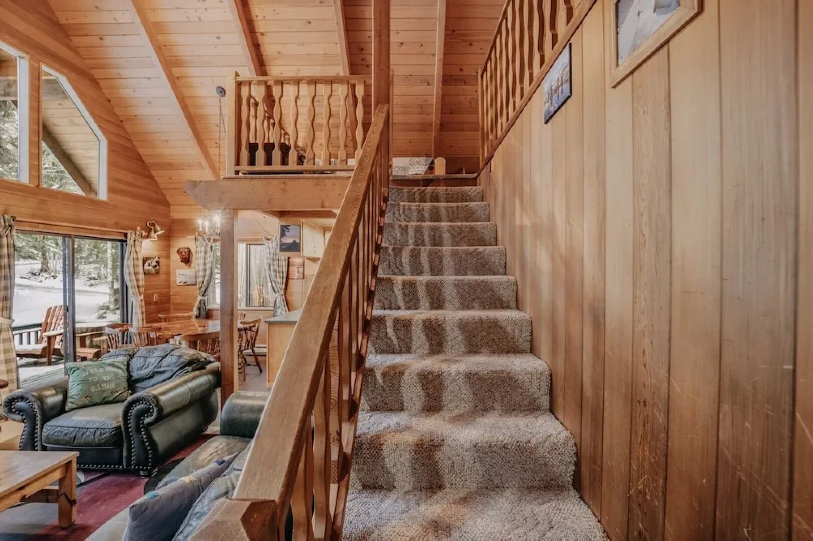 53mbr - Hot Tub - Wi-fi - Sleeps 6 1 Bedroom Home by RedAwning