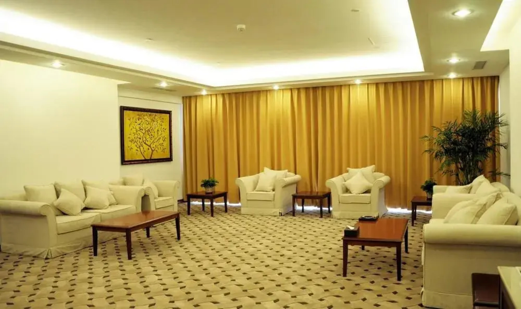Ningshan Hotel