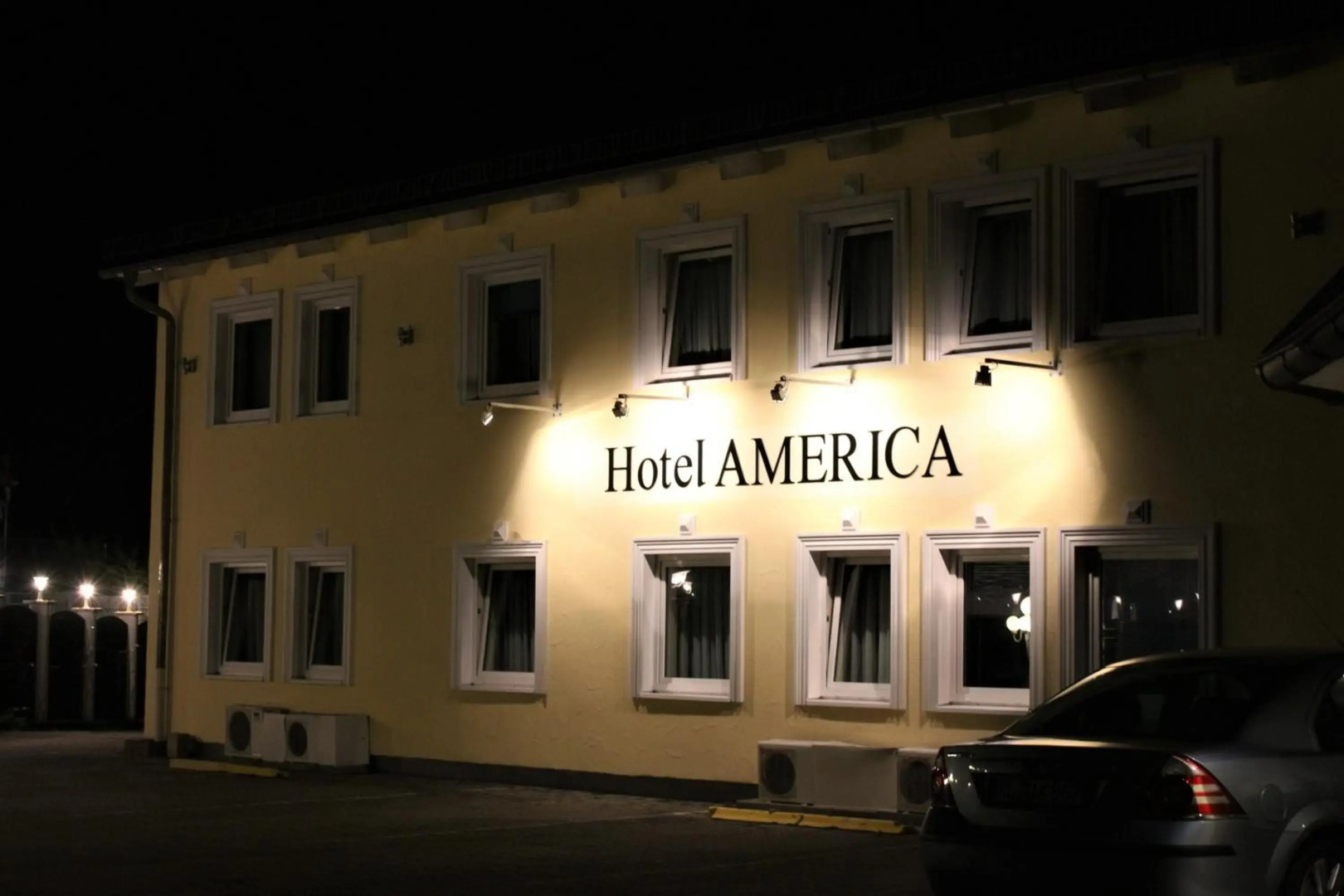Hotel America