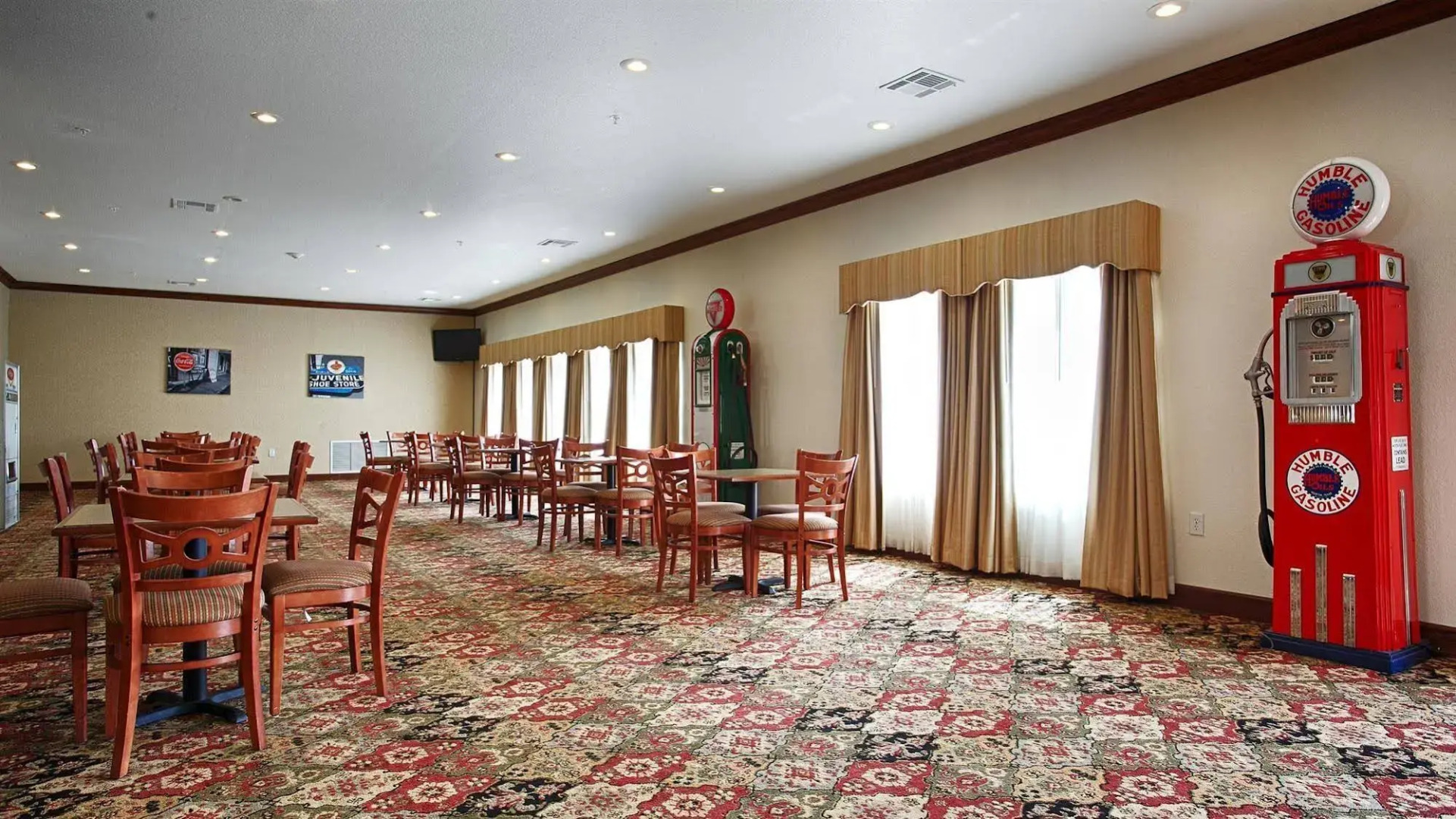 Holiday Inn Express & Suites N Waco Area - West by IHG