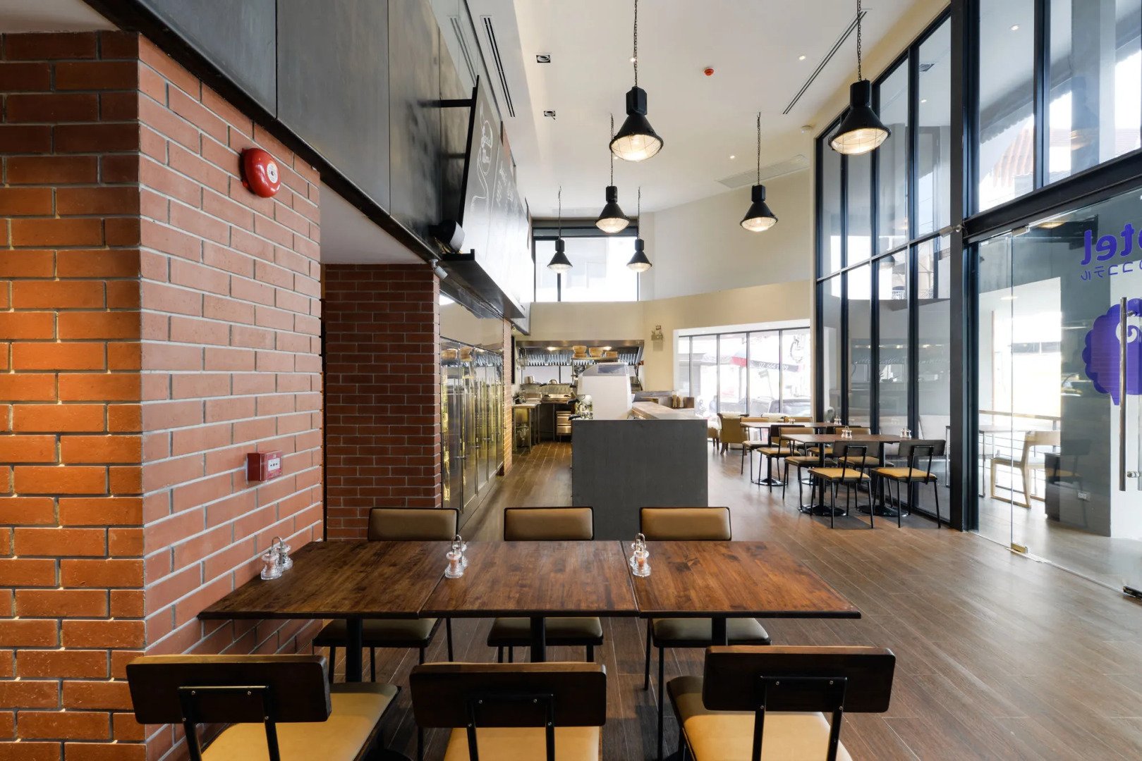 Kokotel Bangkok Surawong