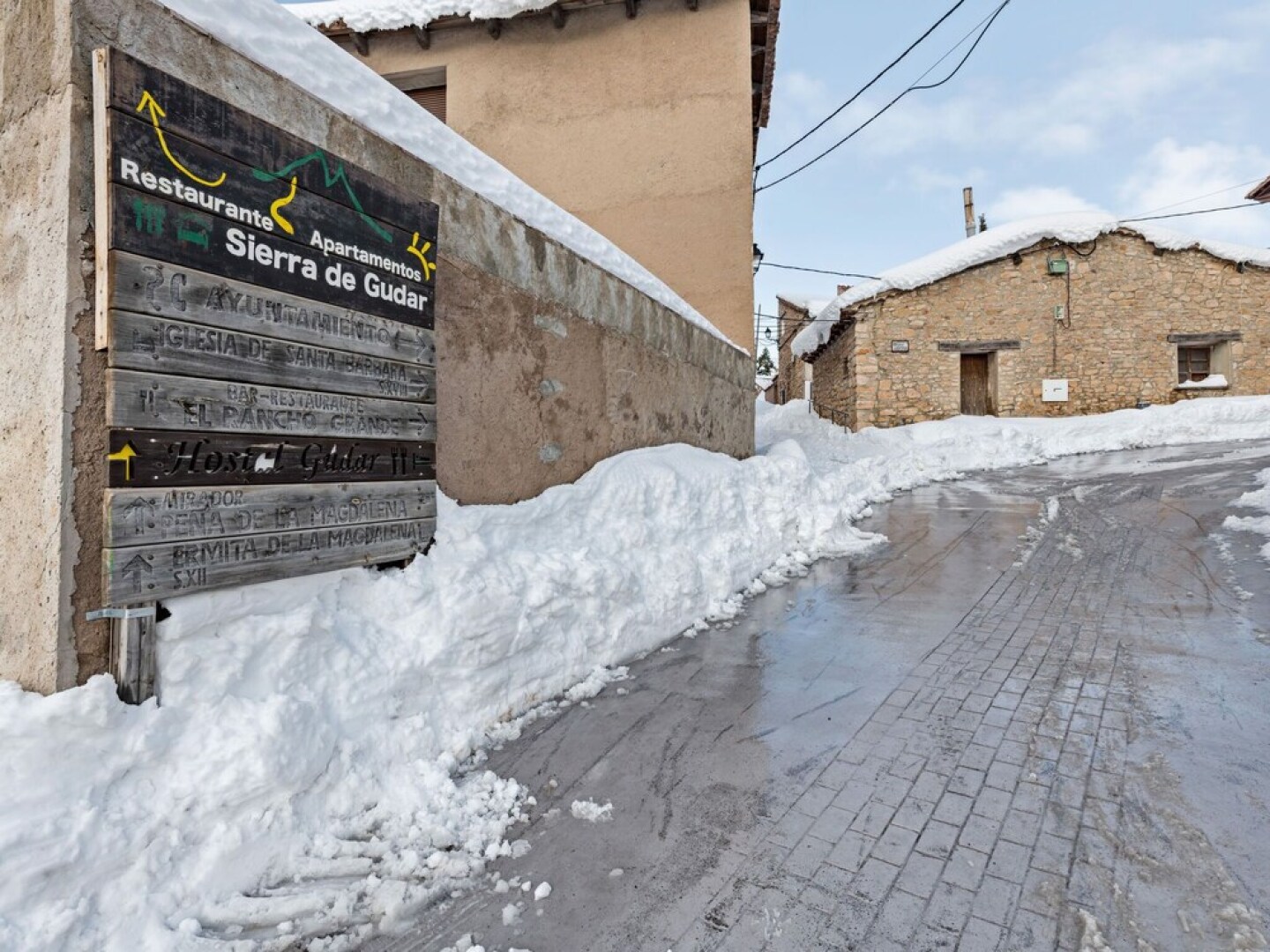 Plush Apartment in Gudar With Heating