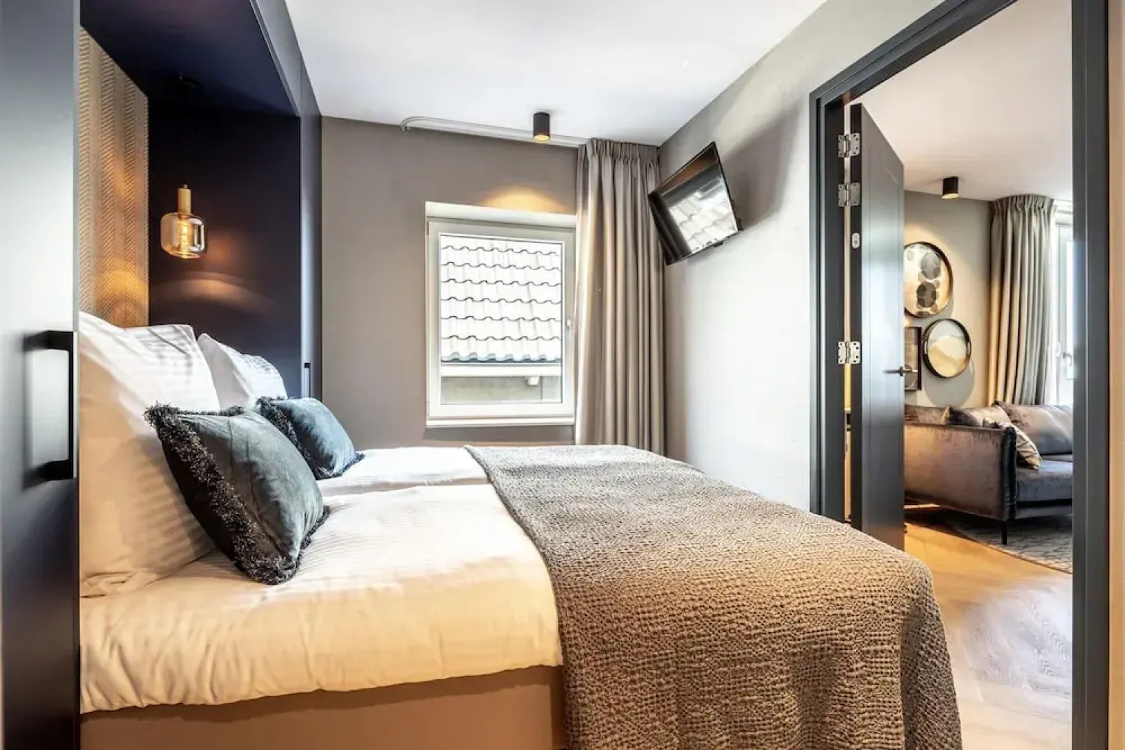 Stylish 2-bedroom Apartment in Delft