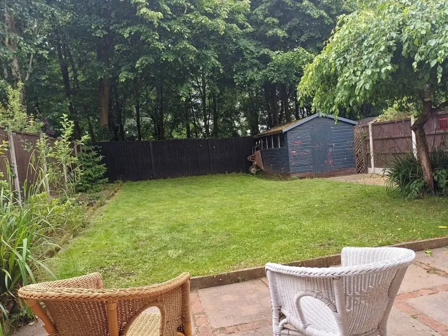 3 Bed House - Sleeps 5 - Pets - Parking