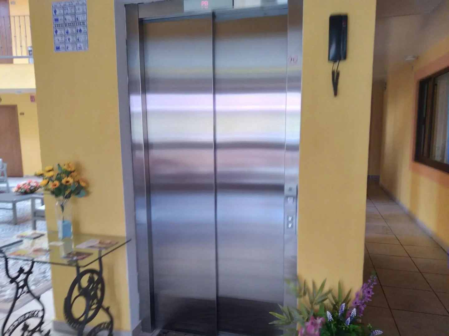 Hotel J&E by Serranillo