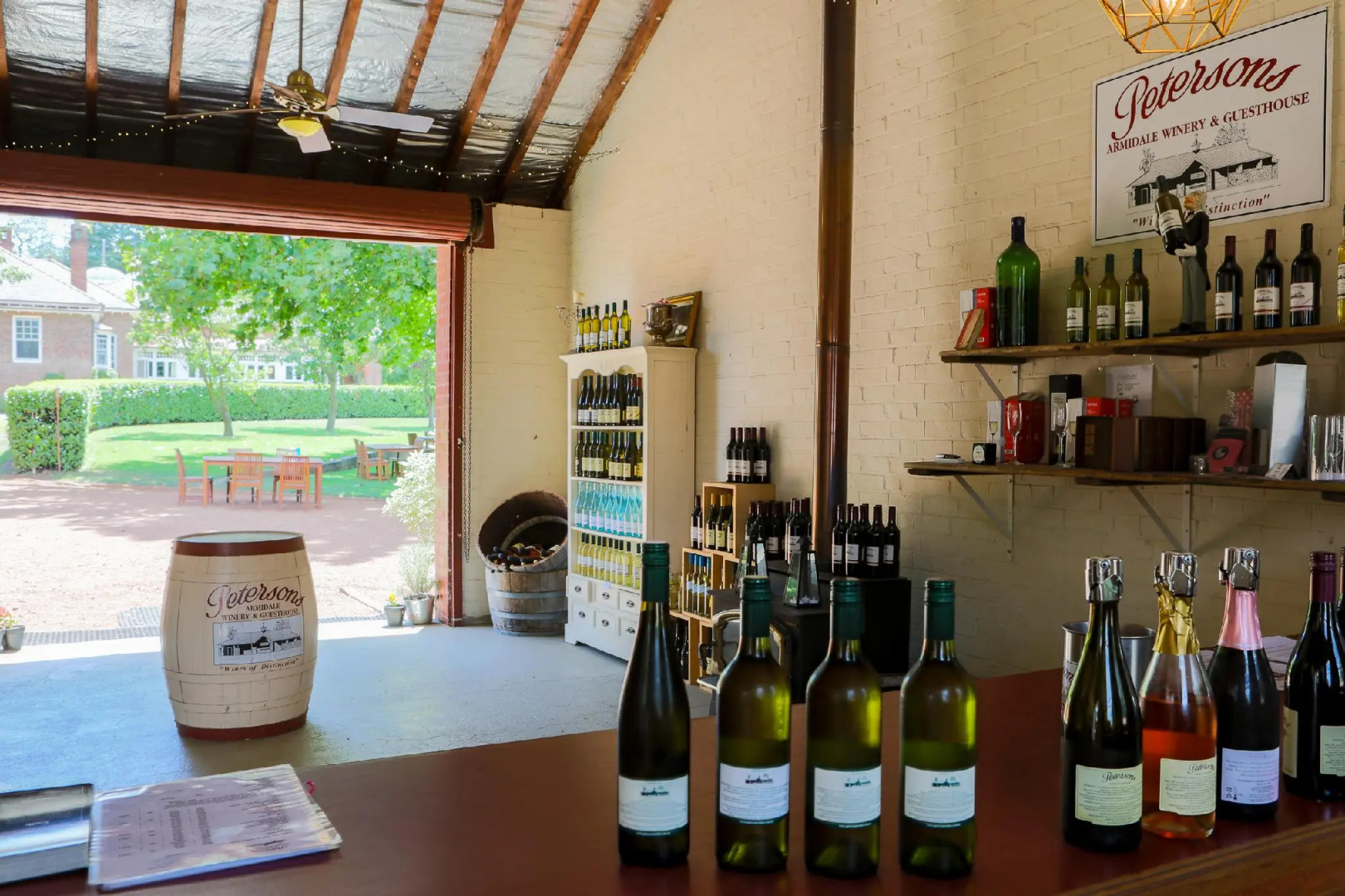 Petersons Armidale Winery & Guesthouse