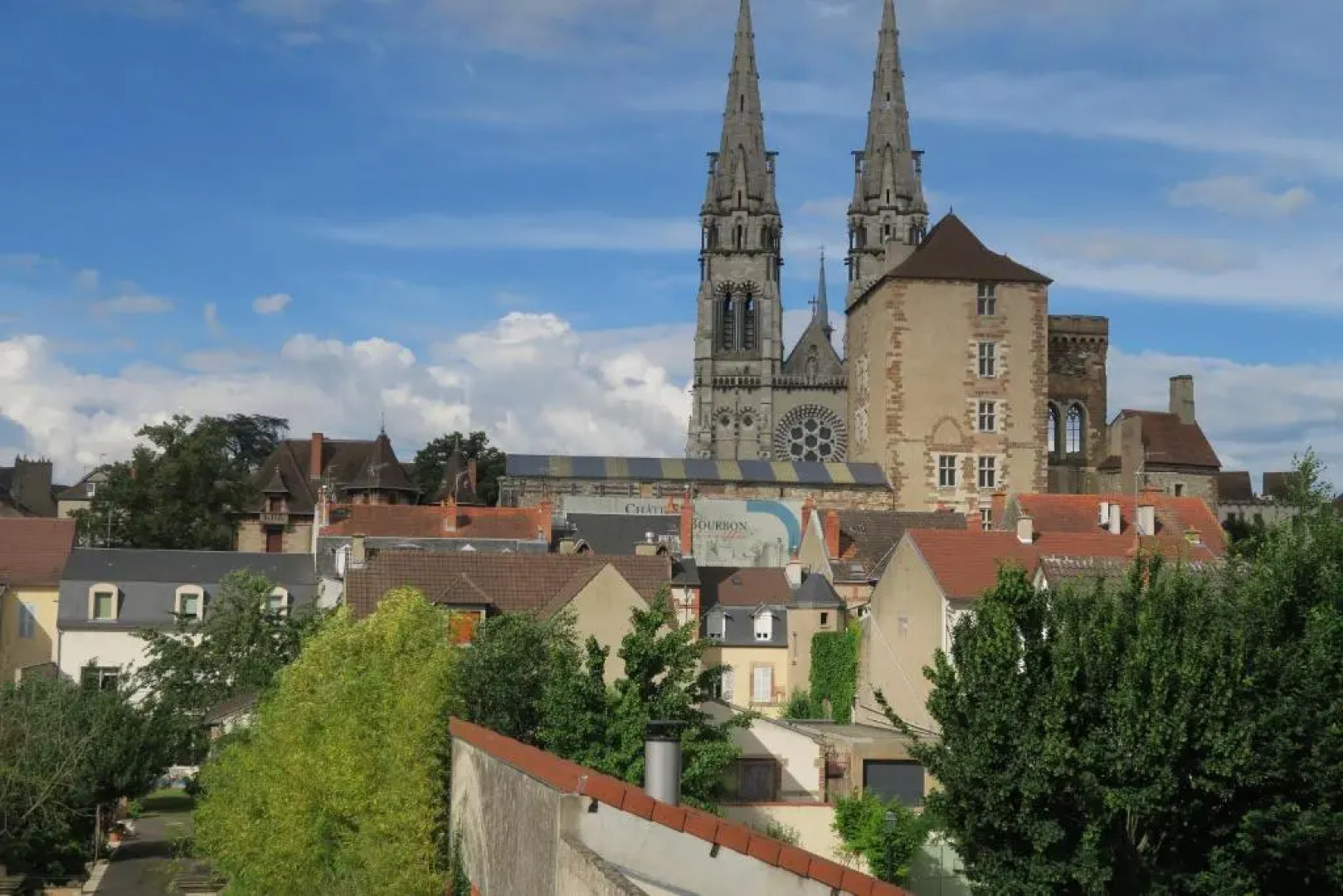 LE 50 luxury apartment