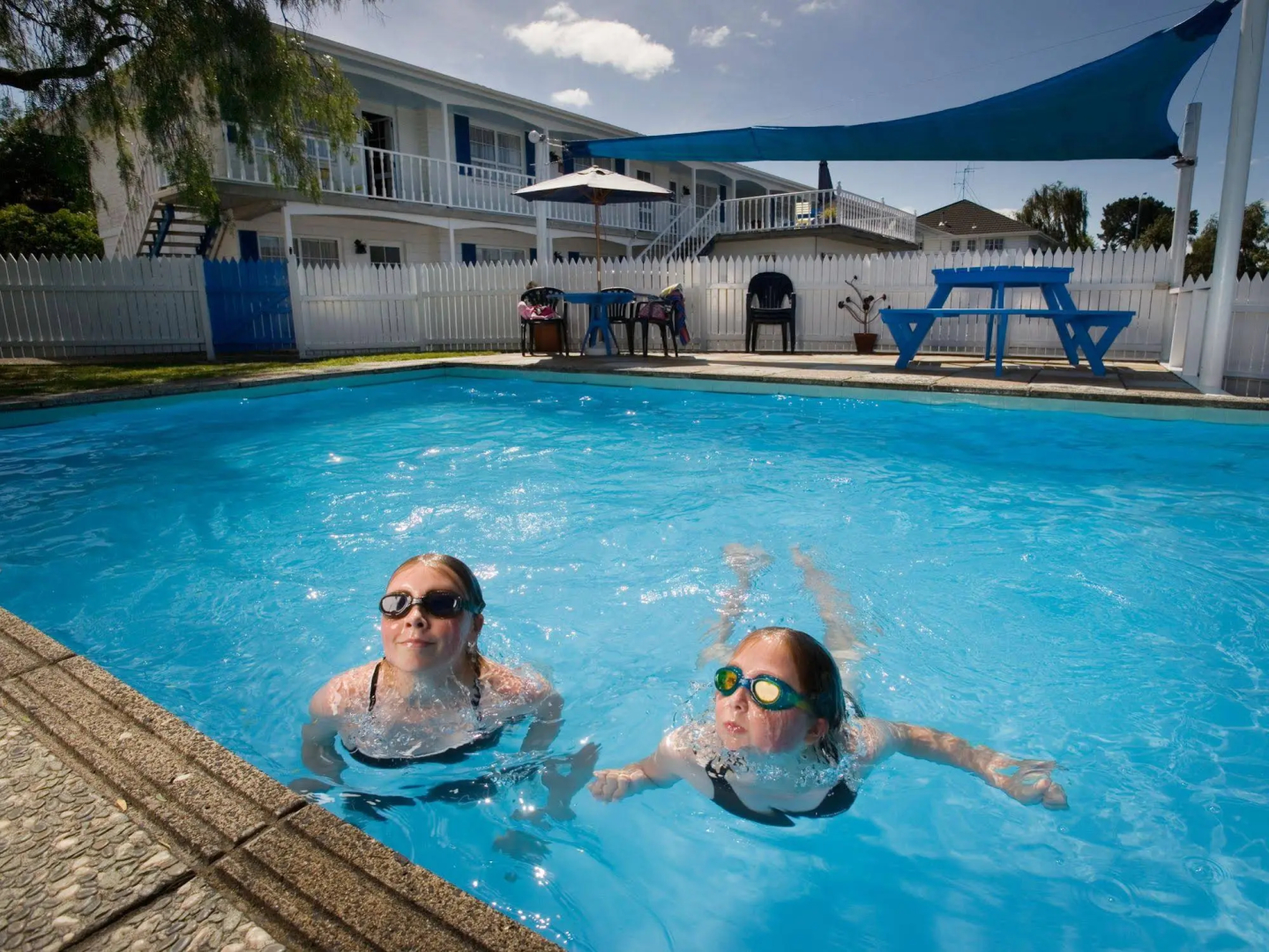 Boundary Court Motor Inn