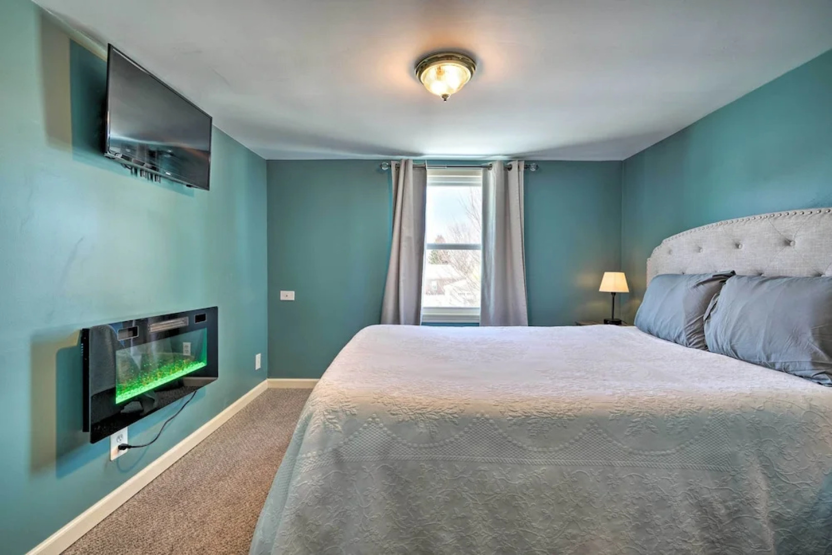 Lake Chautauqua Home < 1/2 Mile to Town & Water