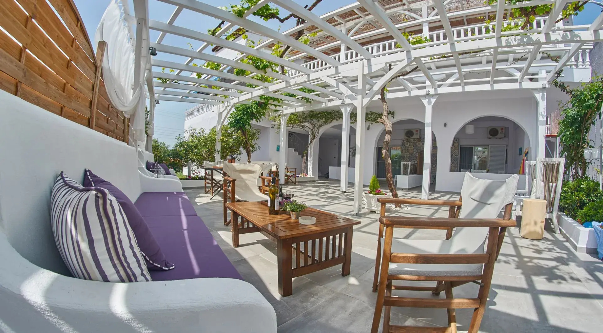 Villa Maria Studios & Suites