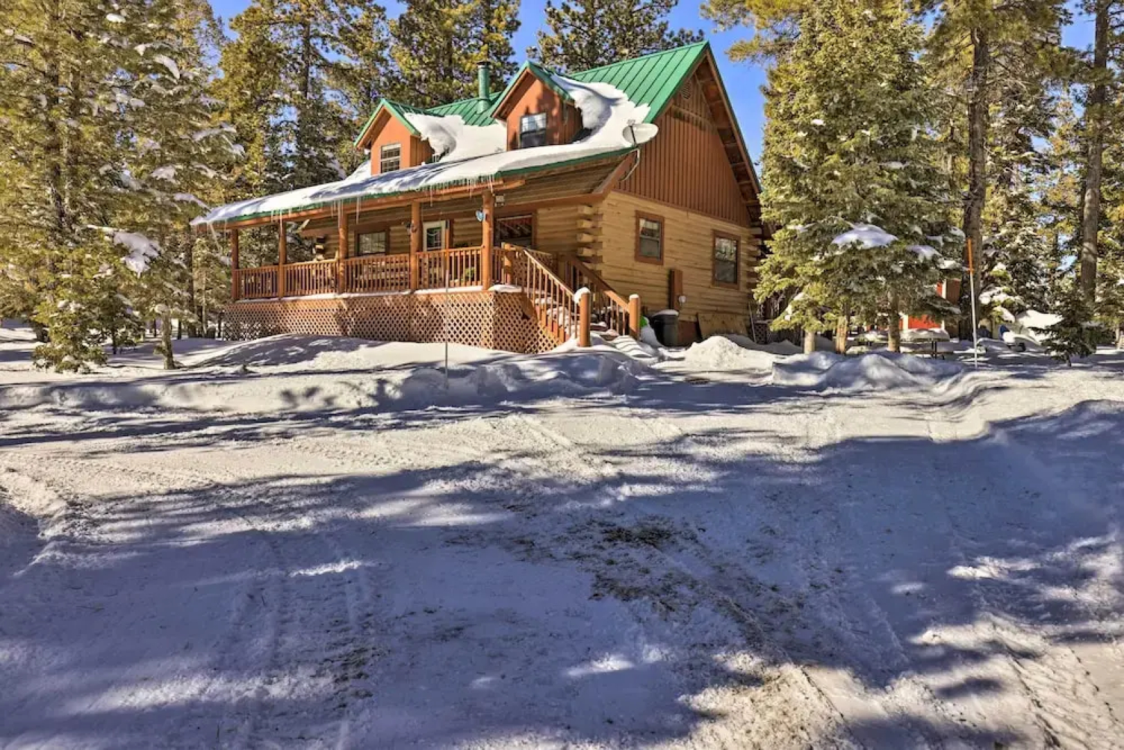 Rustic Duck Creek Village Cabin w/ Fire Pit!