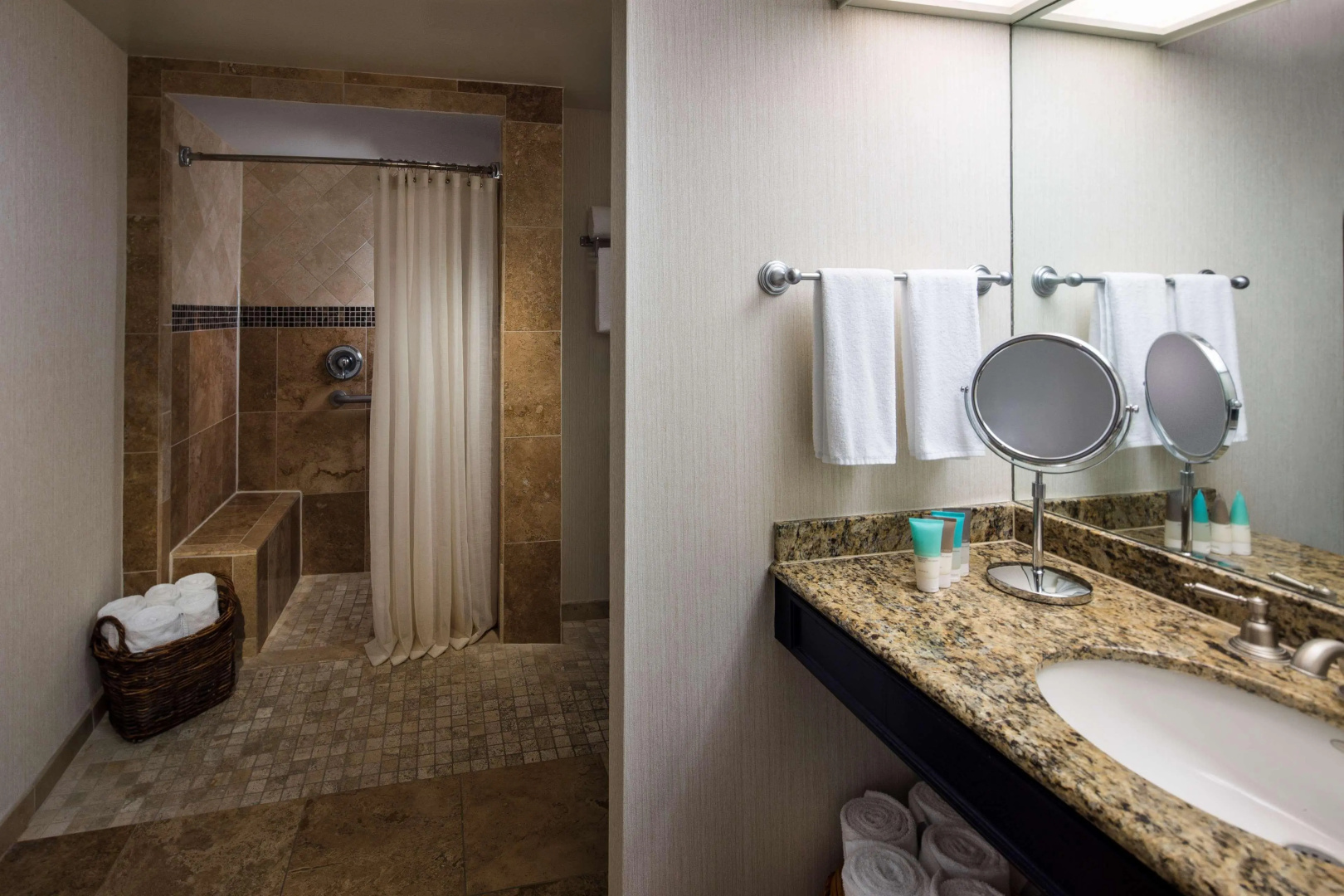 Hyatt Regency Hill Country Resort and Villas