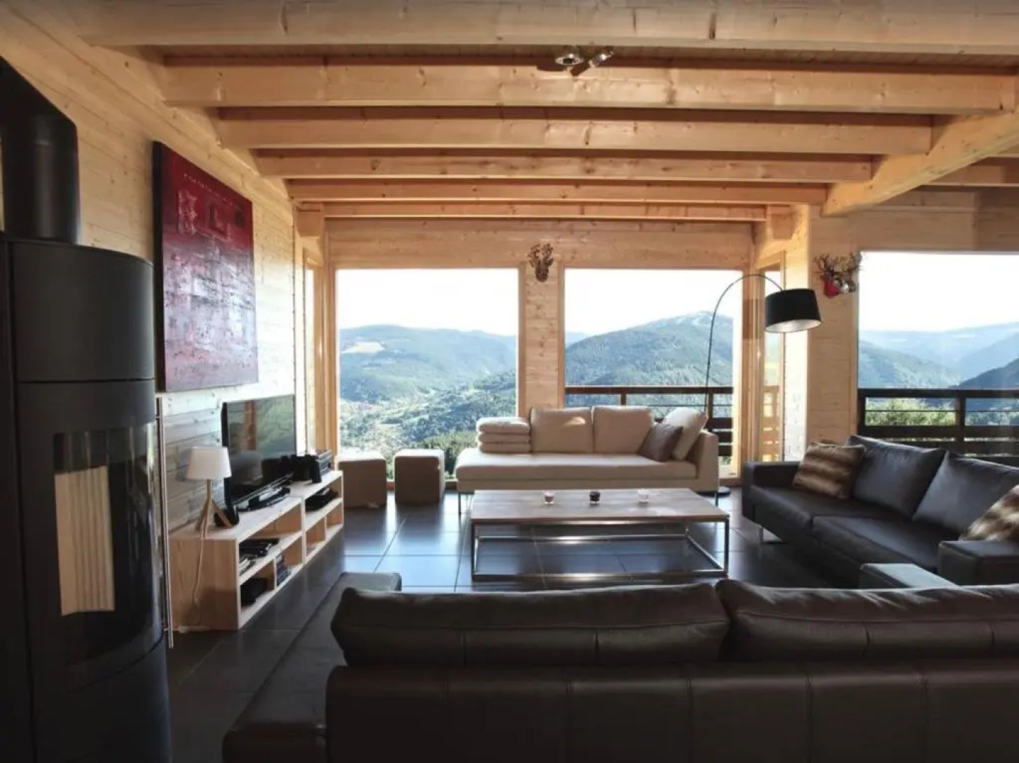 INUï, GRAND CHALET DE LUXE NEUF, SAUNA, SPA, classé 5 étoiles