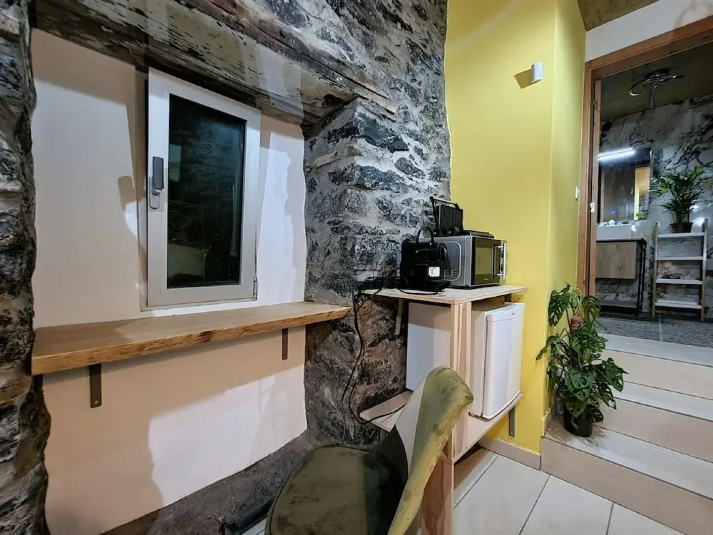 Room-discover Magical Calheta