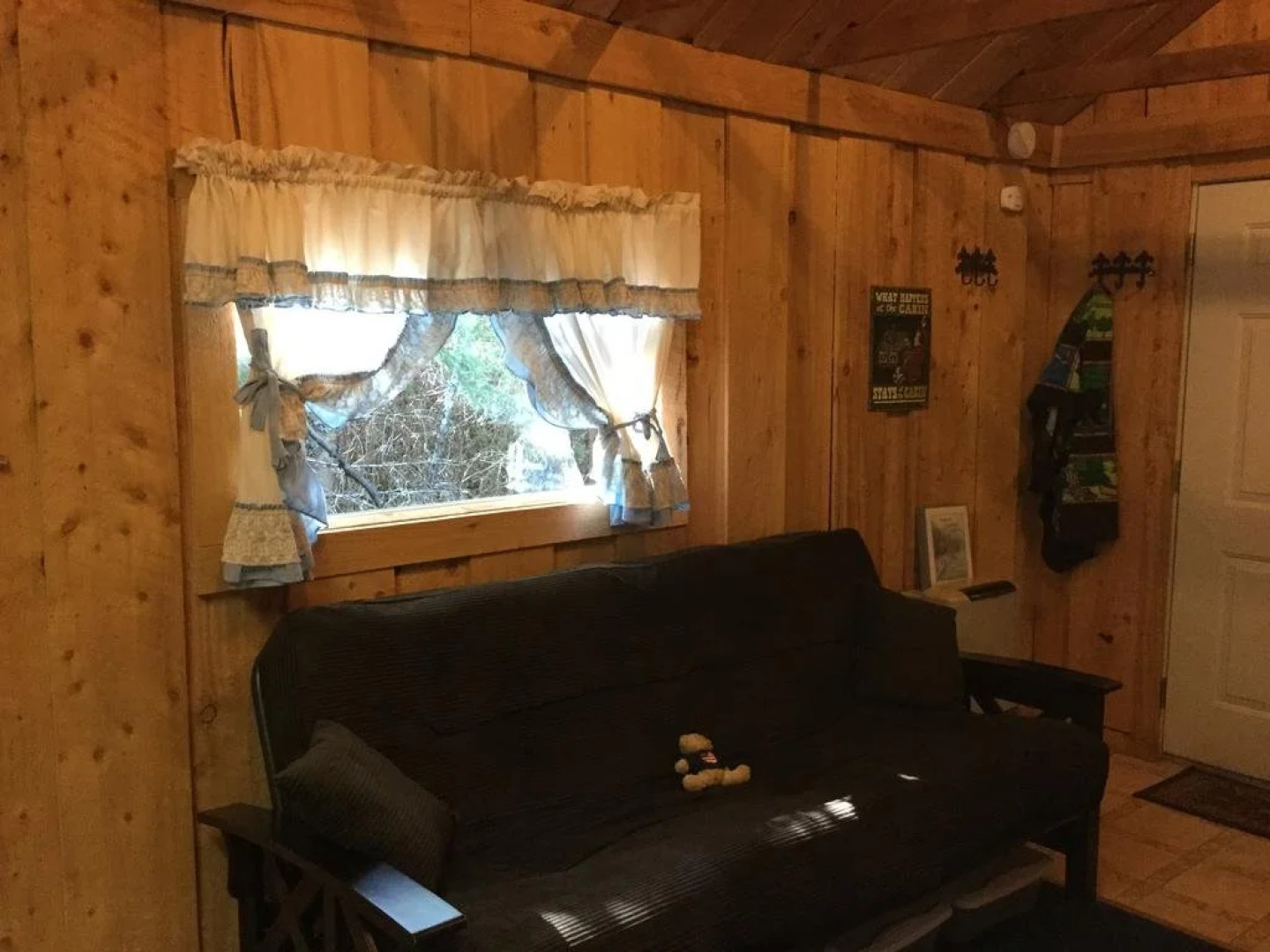 Renfro's Lakeside Retreat - Cabin's and R.V. Park