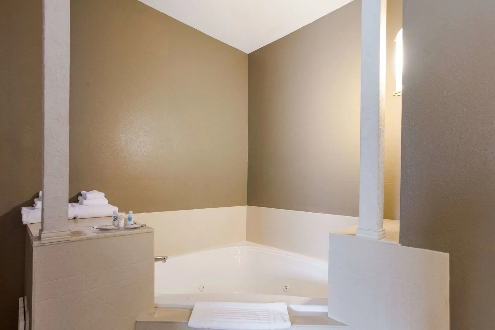 Comfort Suites North Mobile