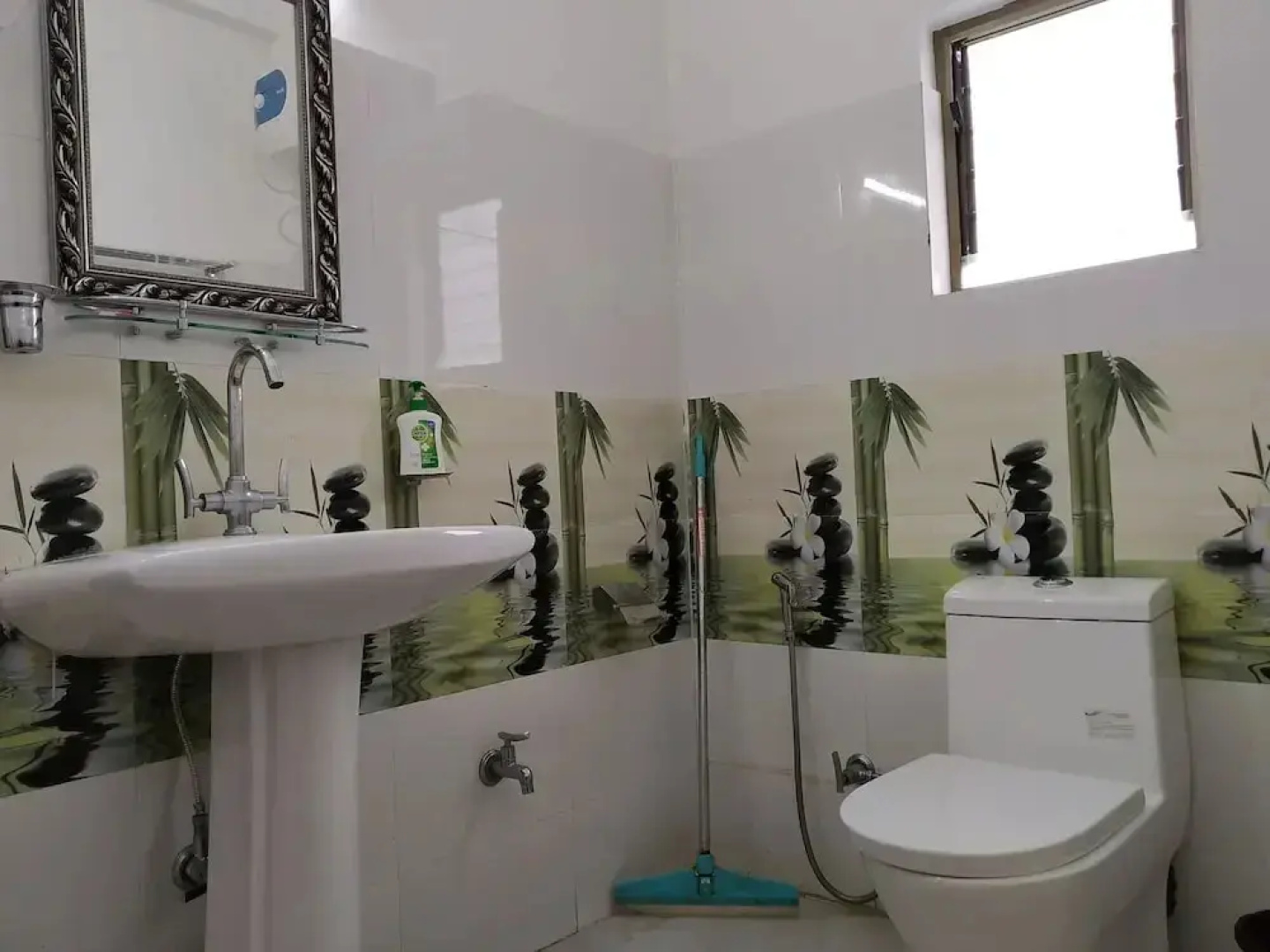 Hotel Zimin ziro
