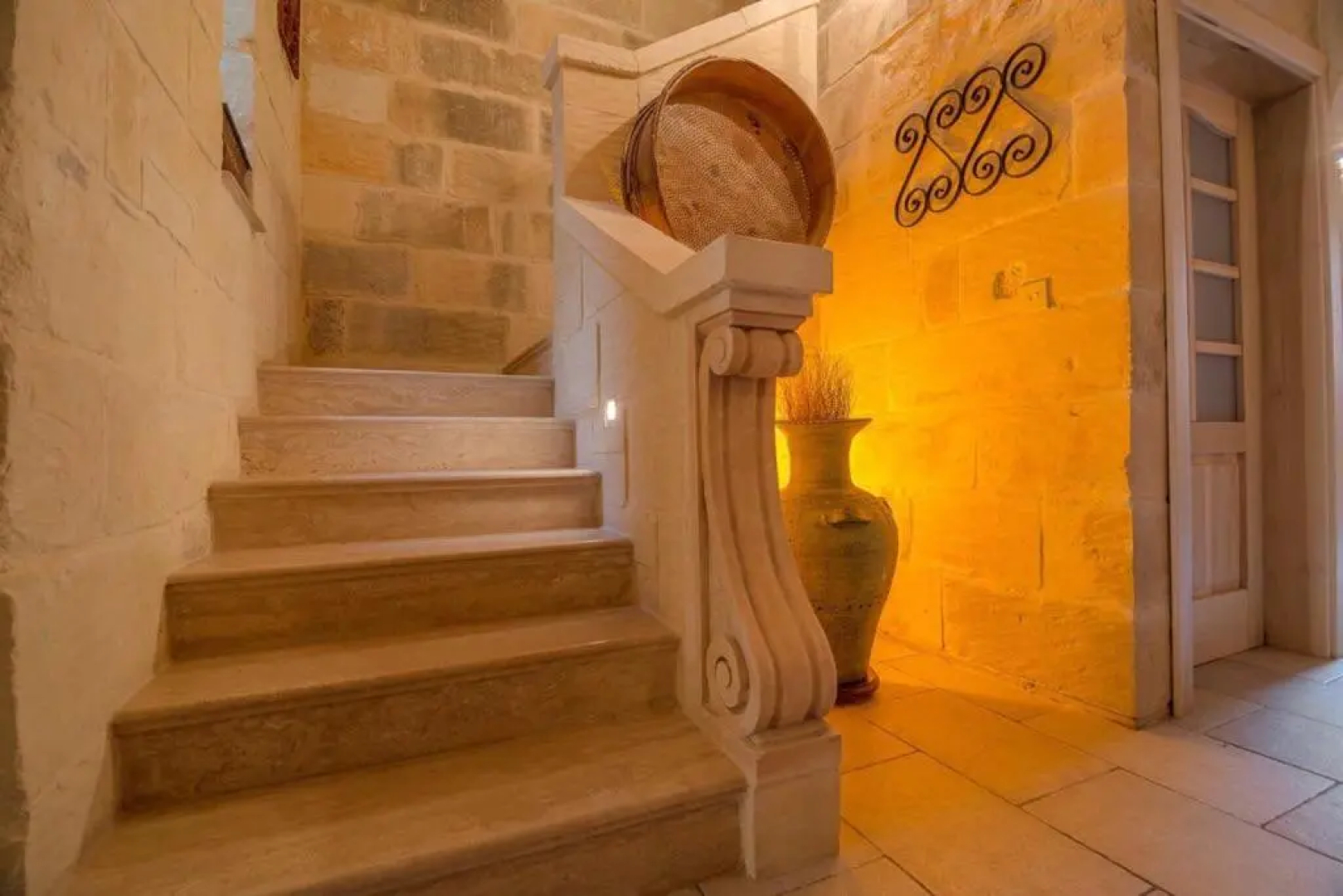 5 bedrooms villa with private pool and wifi at In Nadur 1 km away from the beach