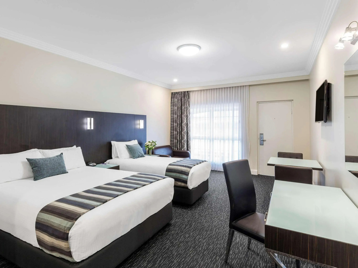 Mercure Goulburn