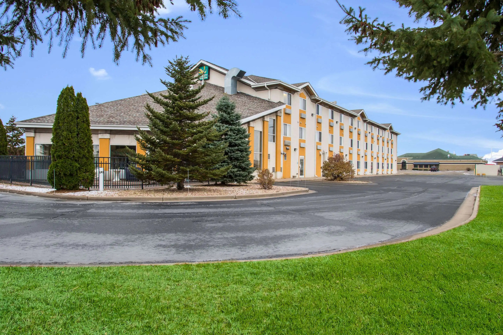 Quality Inn & Suites