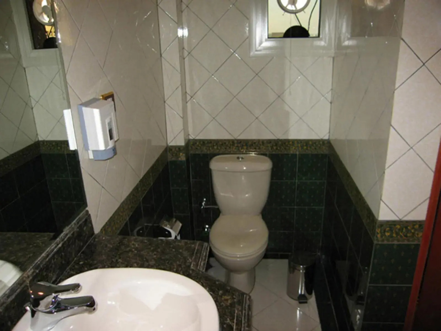 Philippe Luxor Hotel