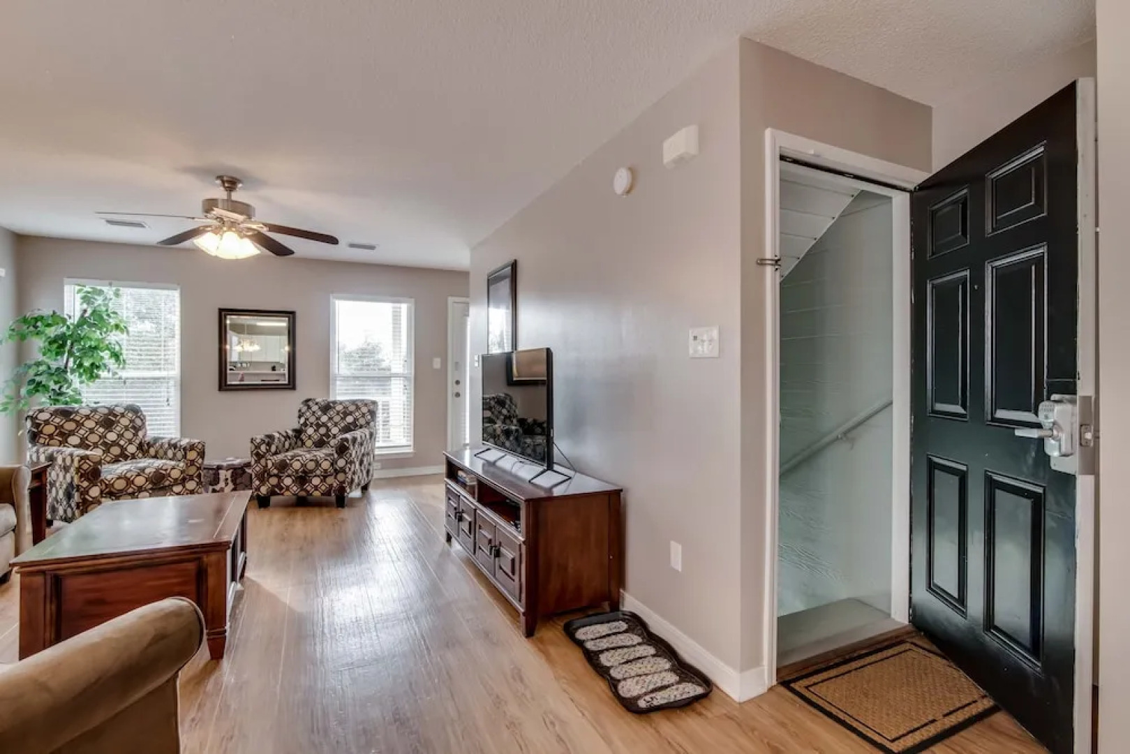 Summer Palace A 2 Bedroom Duplex by RedAwning