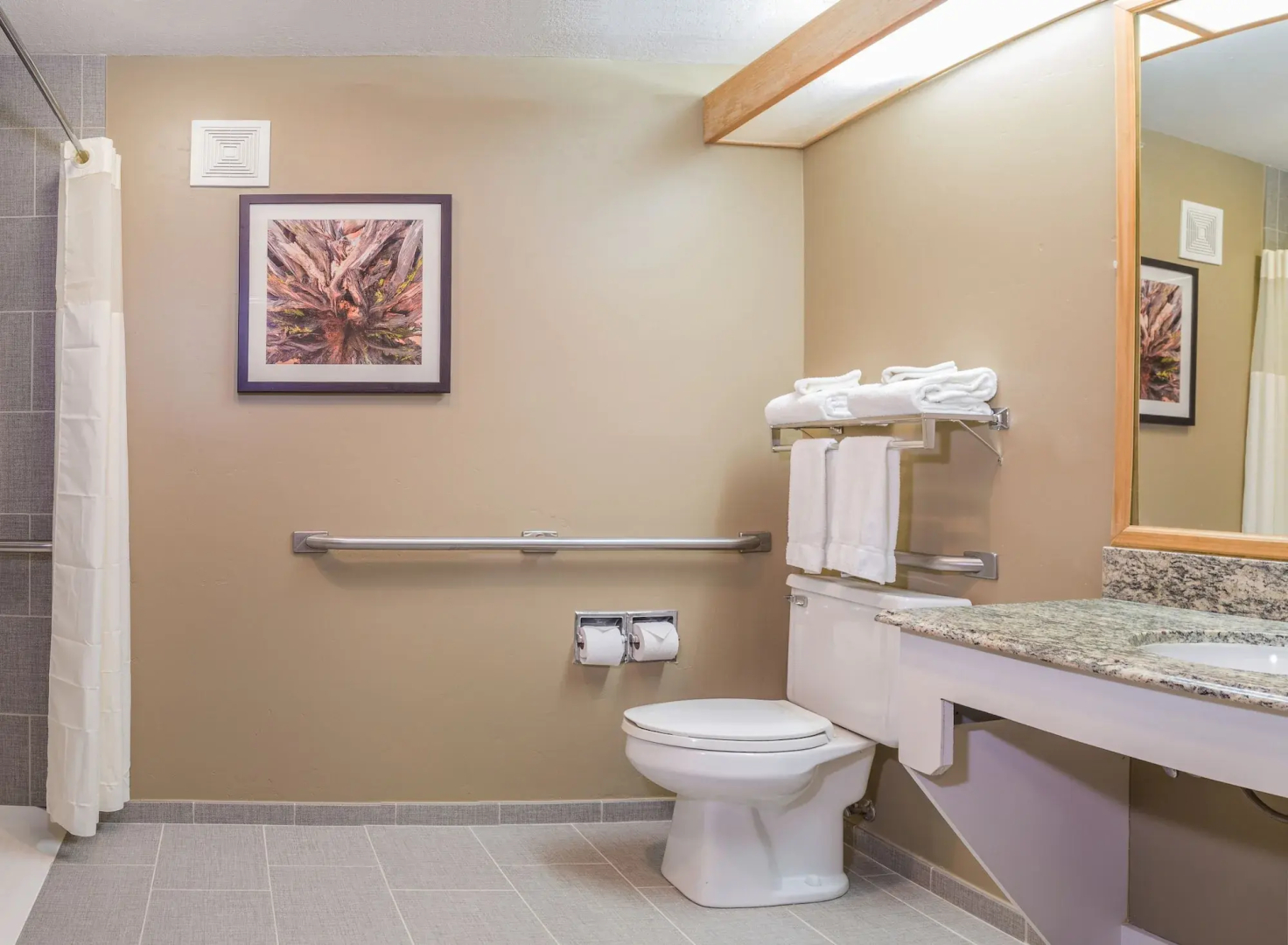 Gray Wolf Inn & Suites