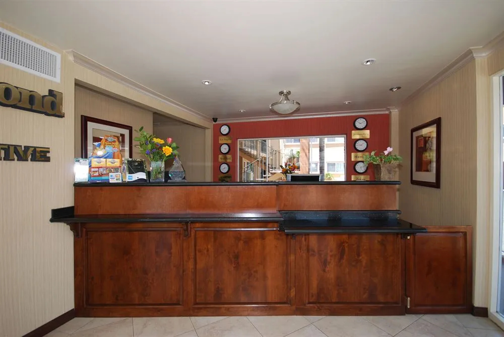 Pasadena Rose & Crown Hotel