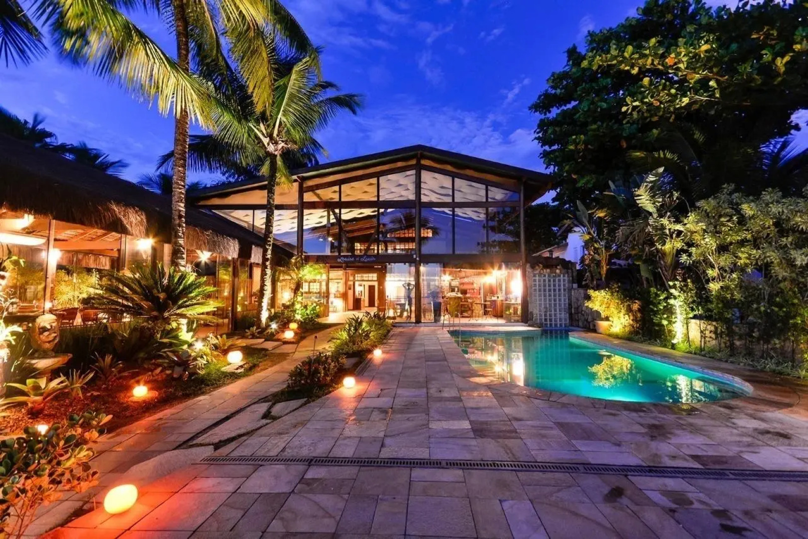 Pousada Chez Louise et Louis Pé na Areia