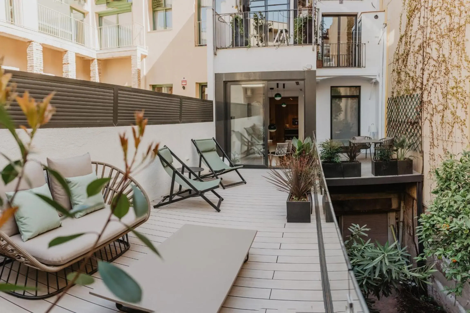 Petit Luxe St. Pere