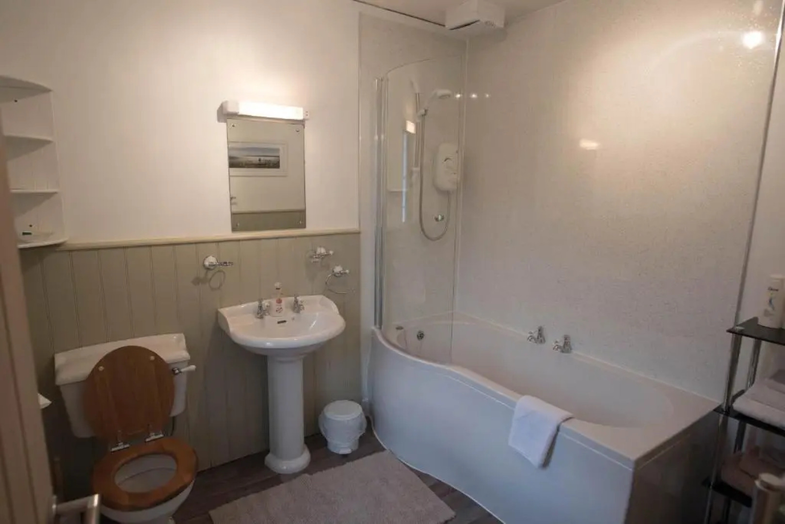 Elibank House Apartment