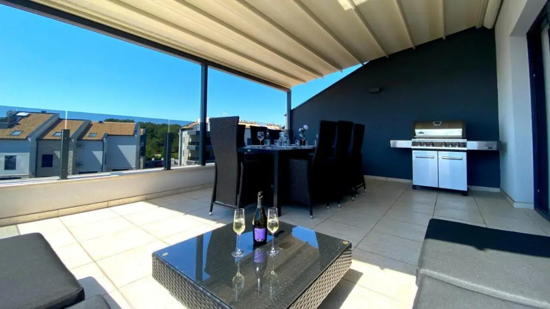 Penthouse No6