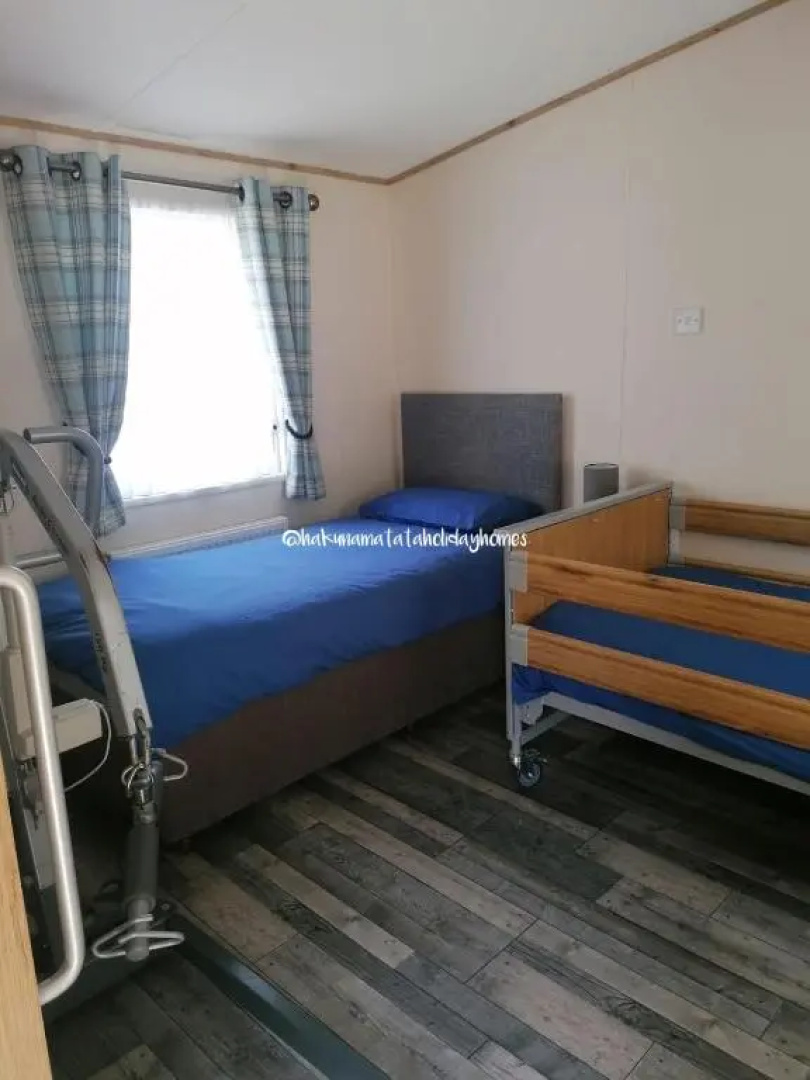 Hakuna Matata Holiday Homes - Accessible Caravan