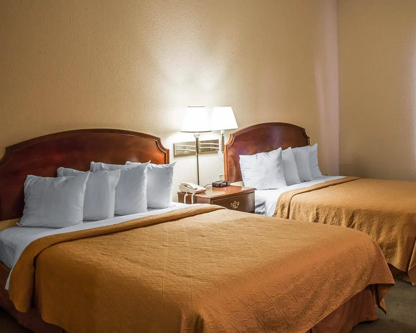 Quality Inn & Suites Bellville - Mansfield